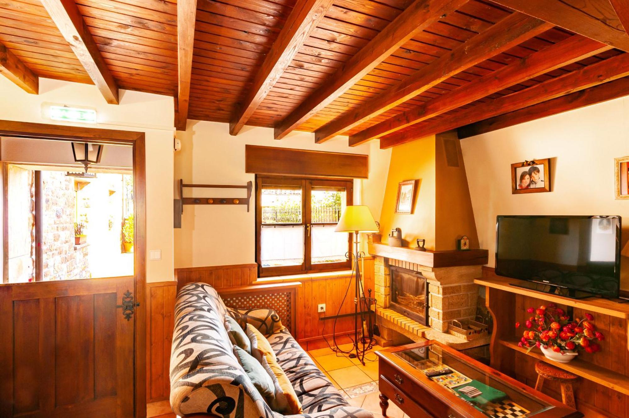 Casa Rural La Regoria Carrena de Cabrales Eksteriør bilde